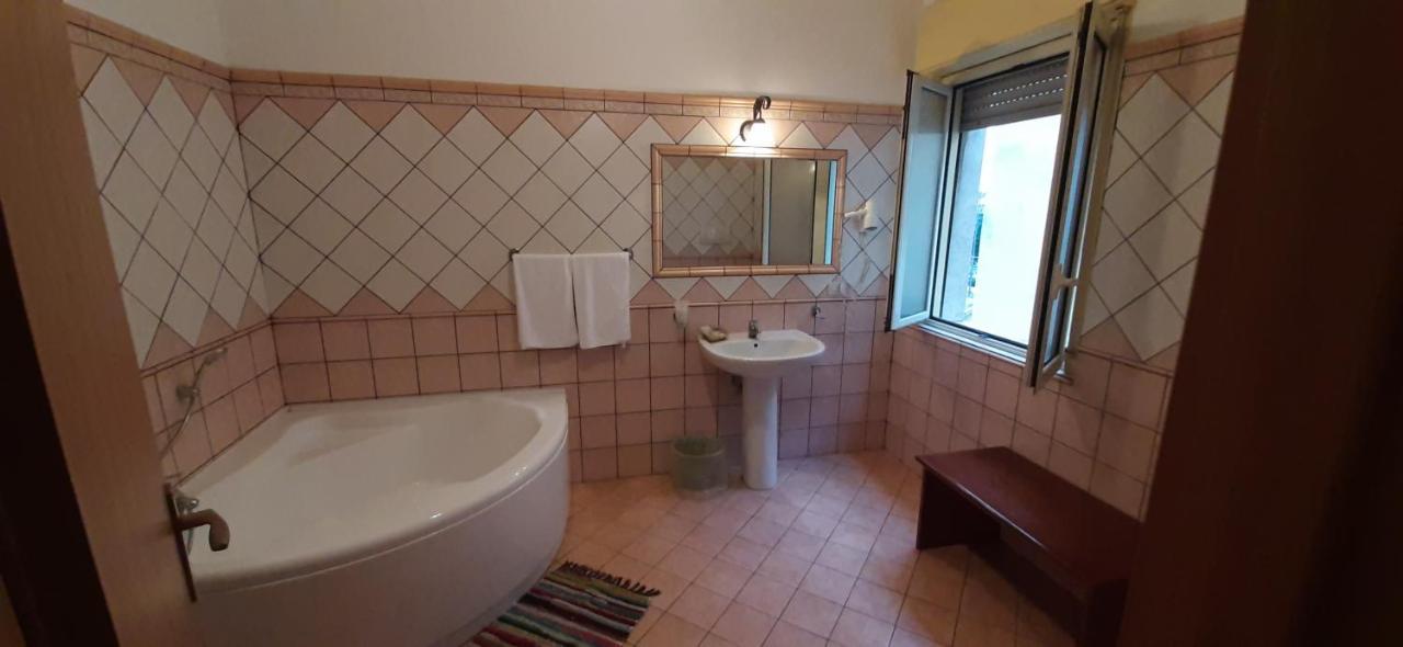 George Hotel Barcellona-Pozzo di Gotto Ngoại thất bức ảnh