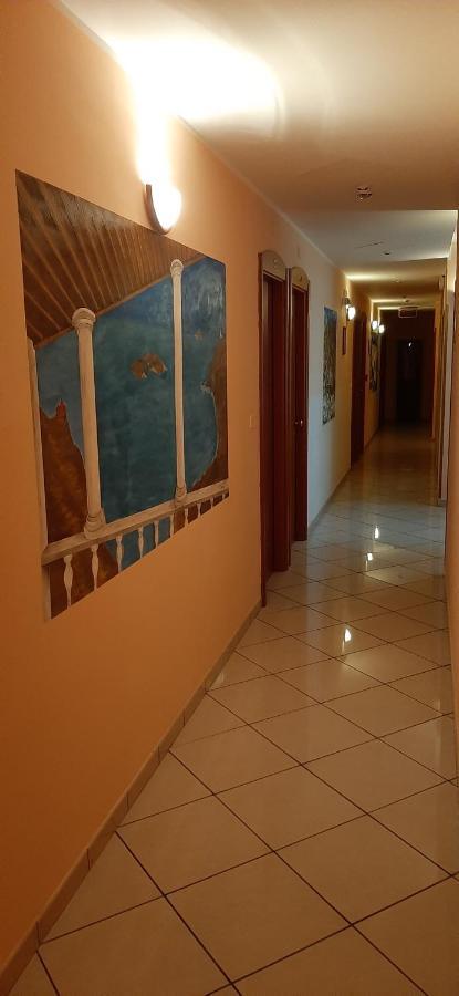 George Hotel Barcellona-Pozzo di Gotto Ngoại thất bức ảnh