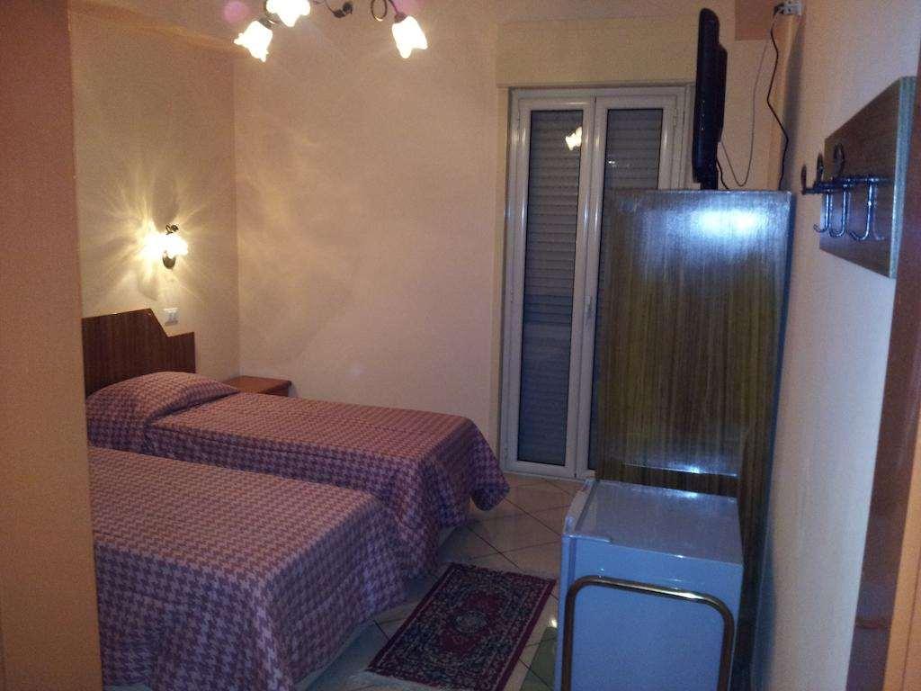George Hotel Barcellona-Pozzo di Gotto Phòng bức ảnh
